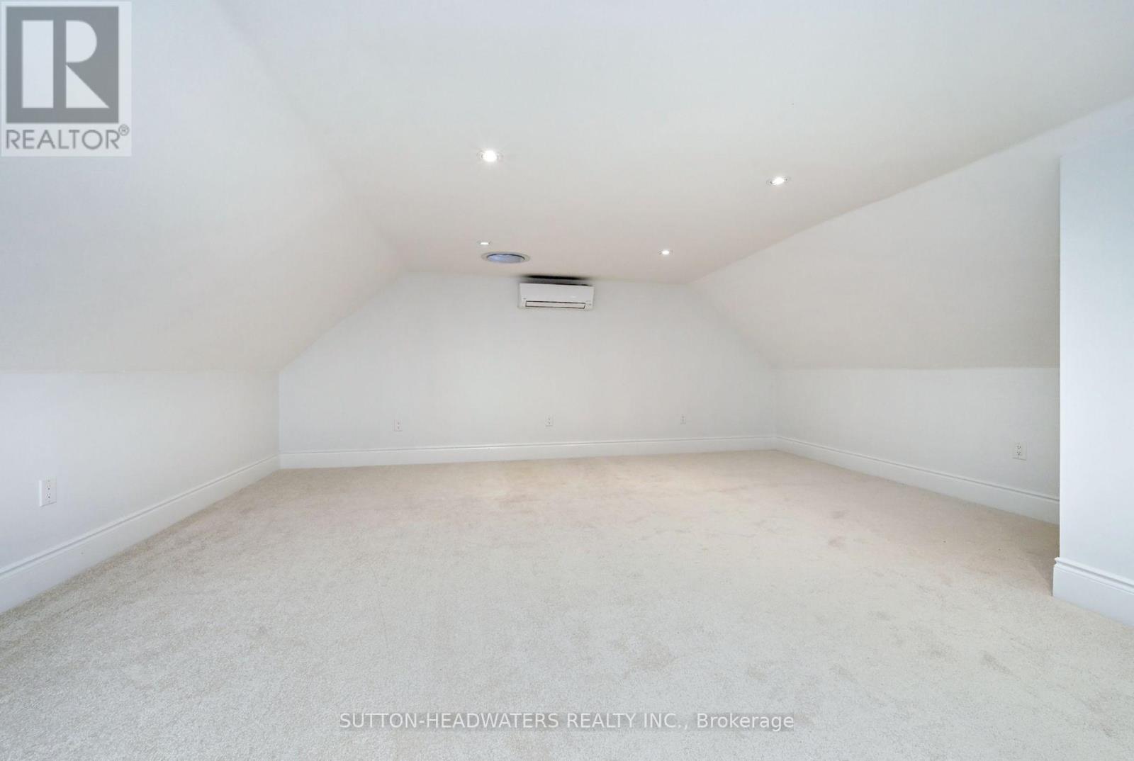 12 Flaherty Lane, Caledon, Ontario  L7K 2P3 - Photo 26 - W12471042