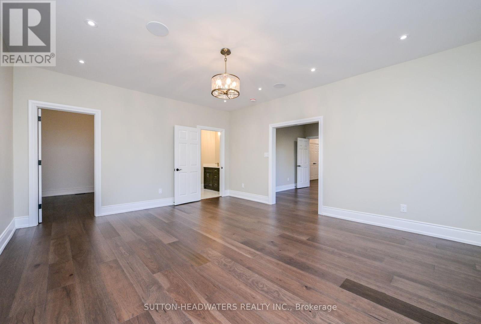 12 Flaherty Lane, Caledon, Ontario  L7K 2P3 - Photo 17 - W12471042