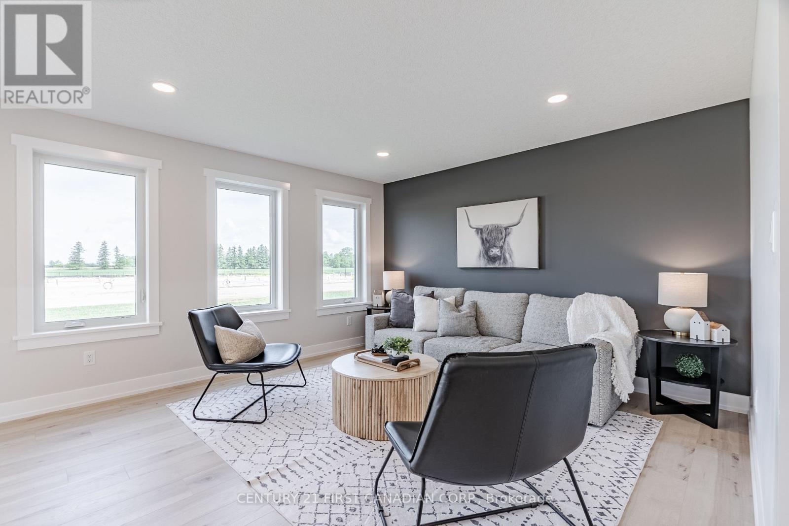 656 Ketter Way, Plympton-Wyoming, Ontario  N0N 1T0 - Photo 21 - X12298495