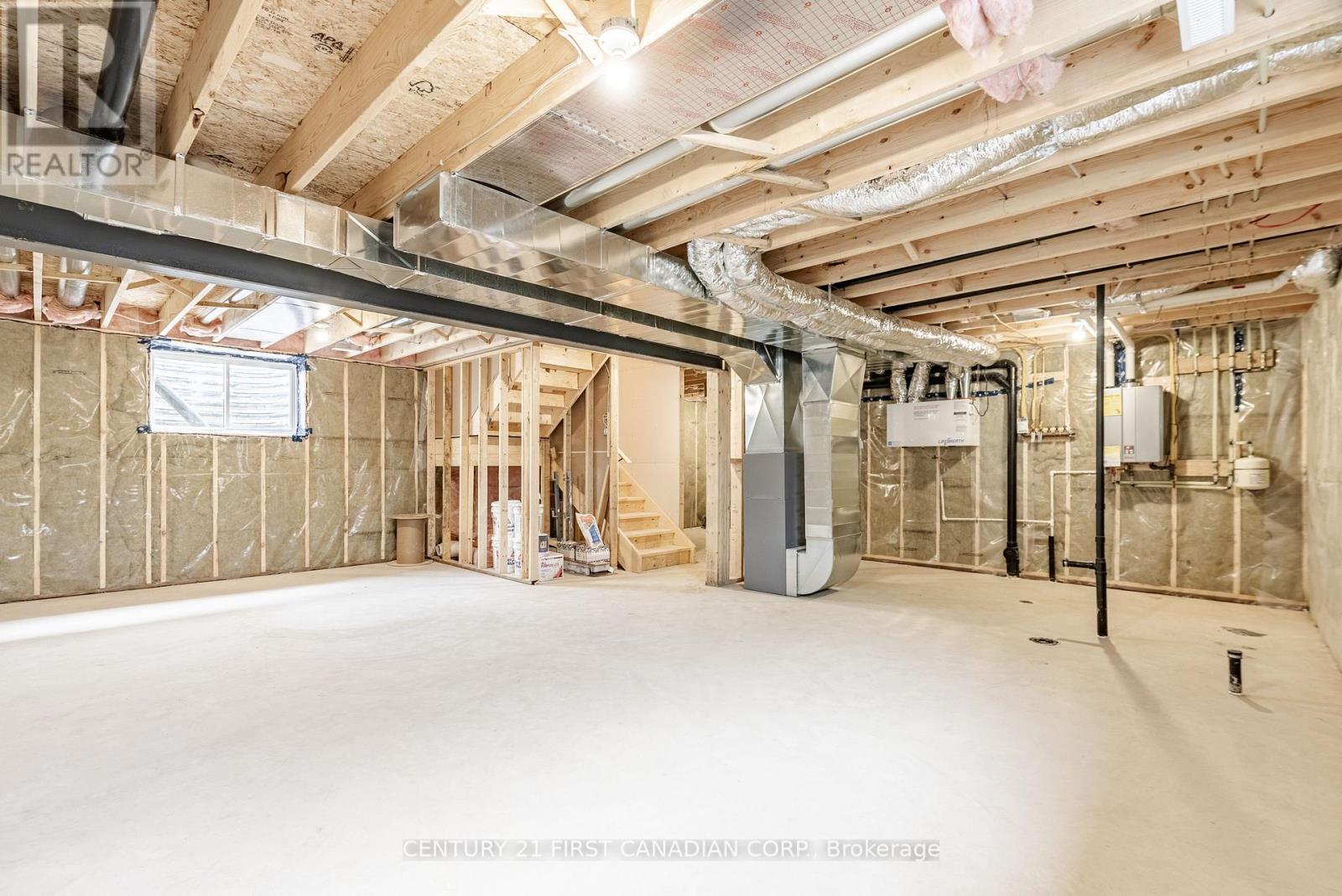 656 Ketter Way, Plympton-Wyoming, Ontario  N0N 1T0 - Photo 36 - X12298495