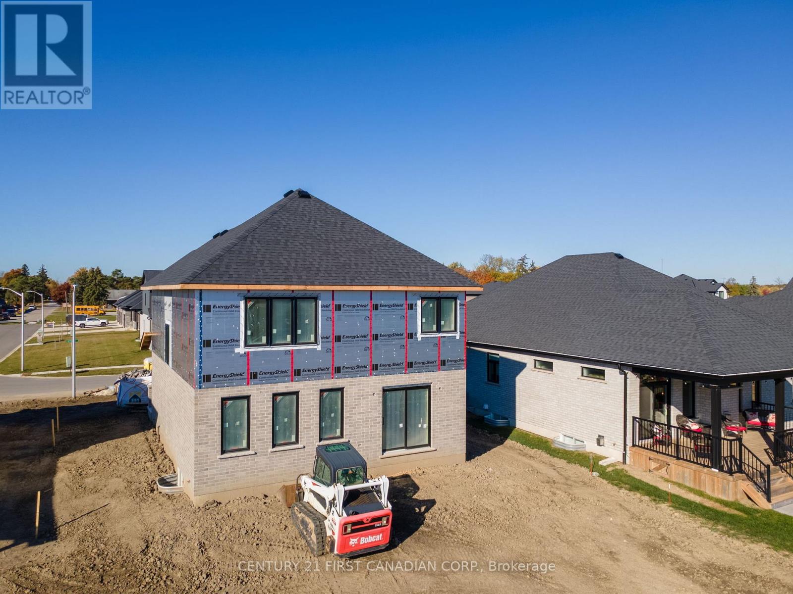 656 Ketter Way, Plympton-Wyoming, Ontario  N0N 1T0 - Photo 39 - X12298495