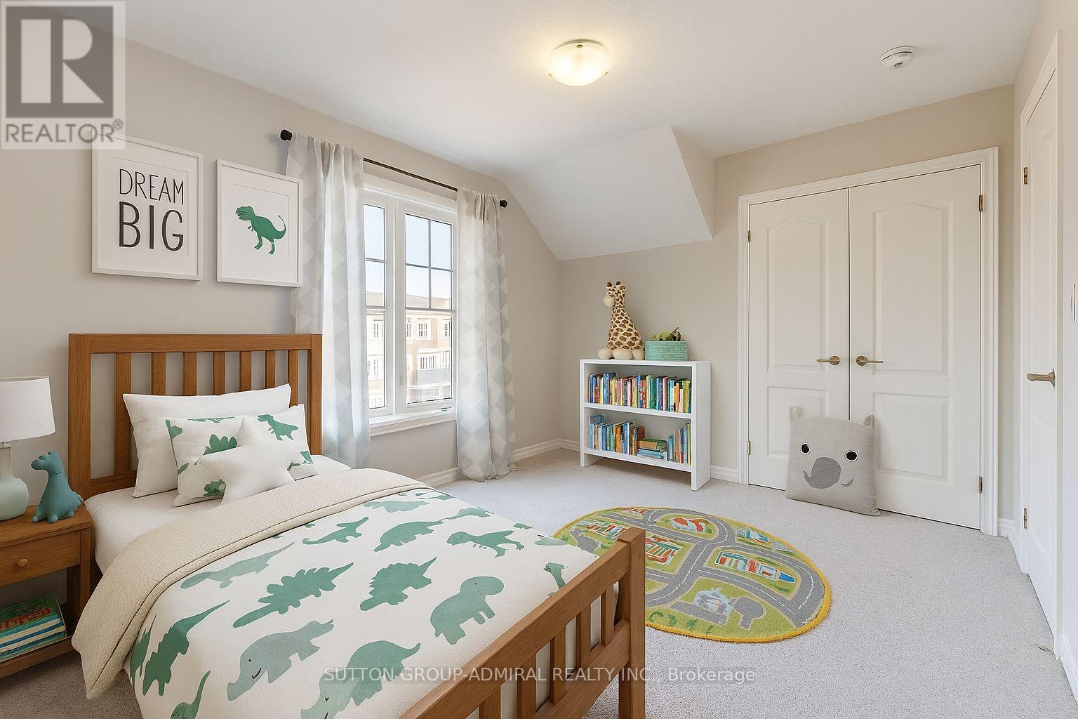 38 Surf Drive, Wasaga Beach, Ontario  L9Z 0J4 - Photo 5 - S12447959