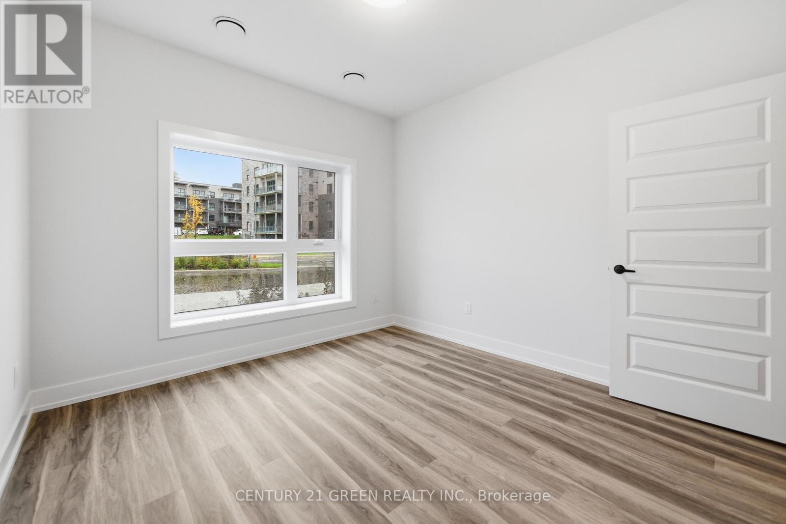 111 - 1100 Lackner Place, Kitchener, Ontario  N2A 0M1 - Photo 31 - X12480692