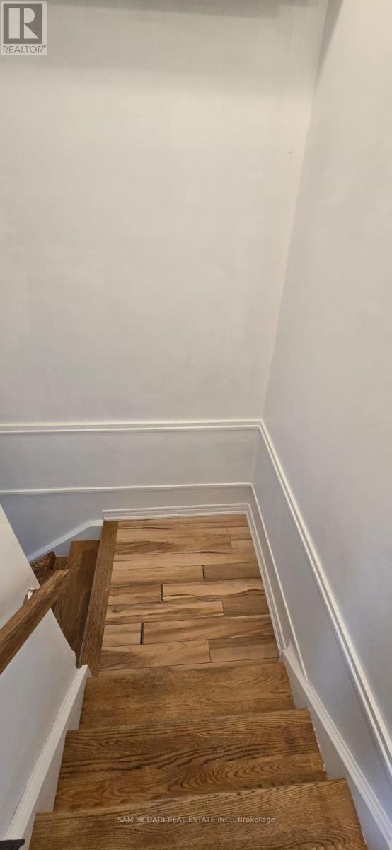 40 Tasker Street, St. Catharines, Ontario L2R 3Z8 - Photo 13 - X12484730