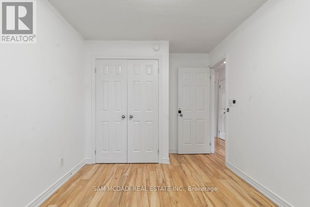 40 Tasker Street, St. Catharines, Ontario L2R 3Z8 - Photo 22 - X12484730