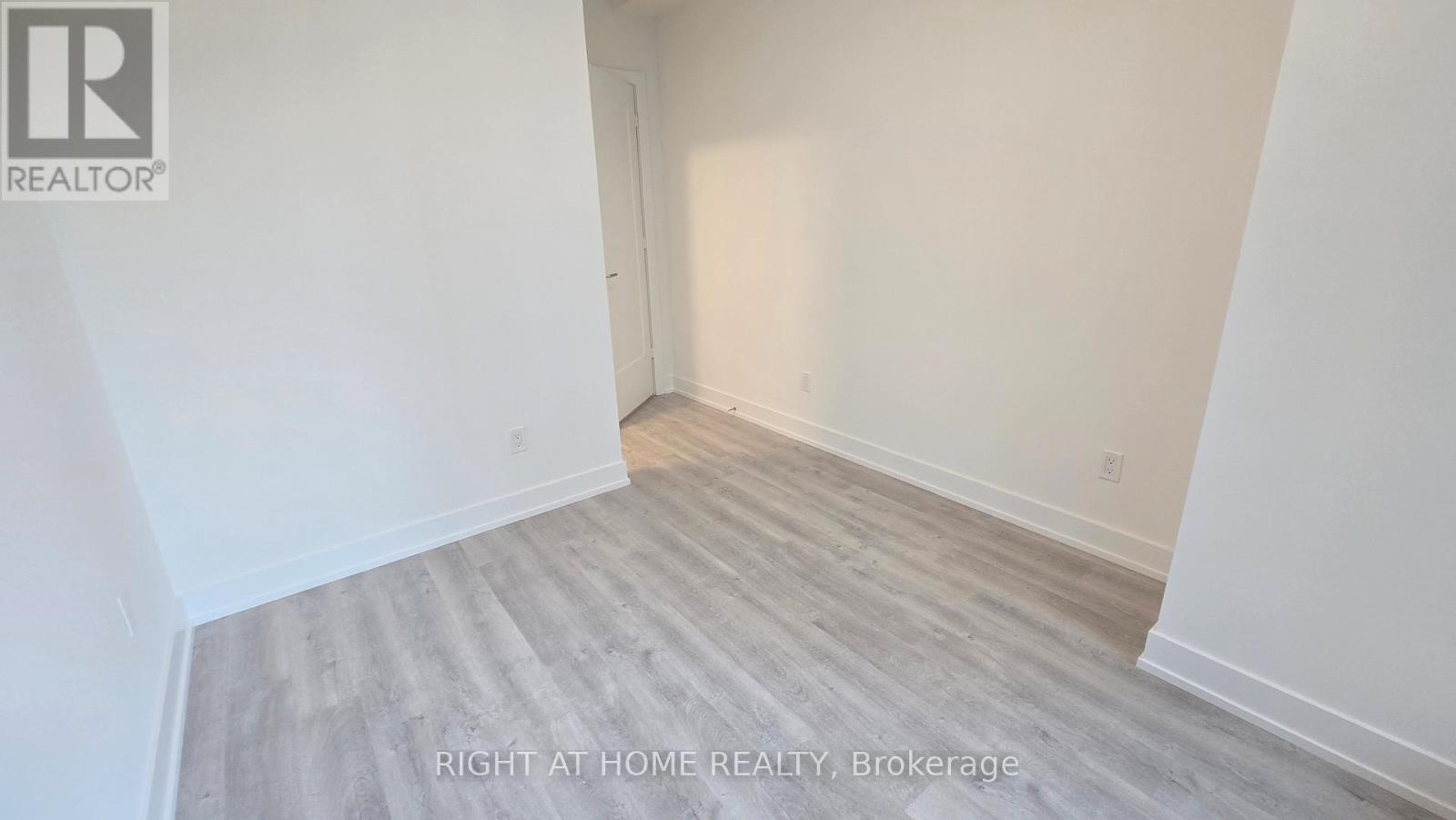 209 - 60 Central Park Road Way, Toronto (Islington-City Centre West), Ontario  M9A 0E6 - Photo 36 - W12482836