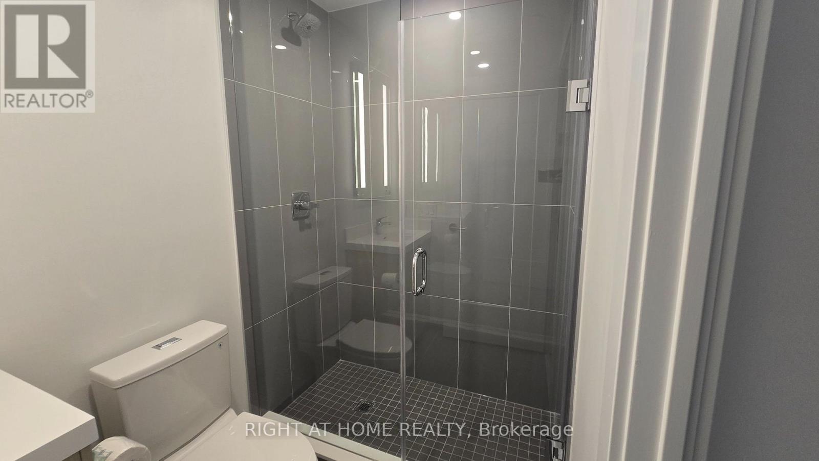 209 - 60 Central Park Road Way, Toronto (Islington-City Centre West), Ontario  M9A 0E6 - Photo 34 - W12482836