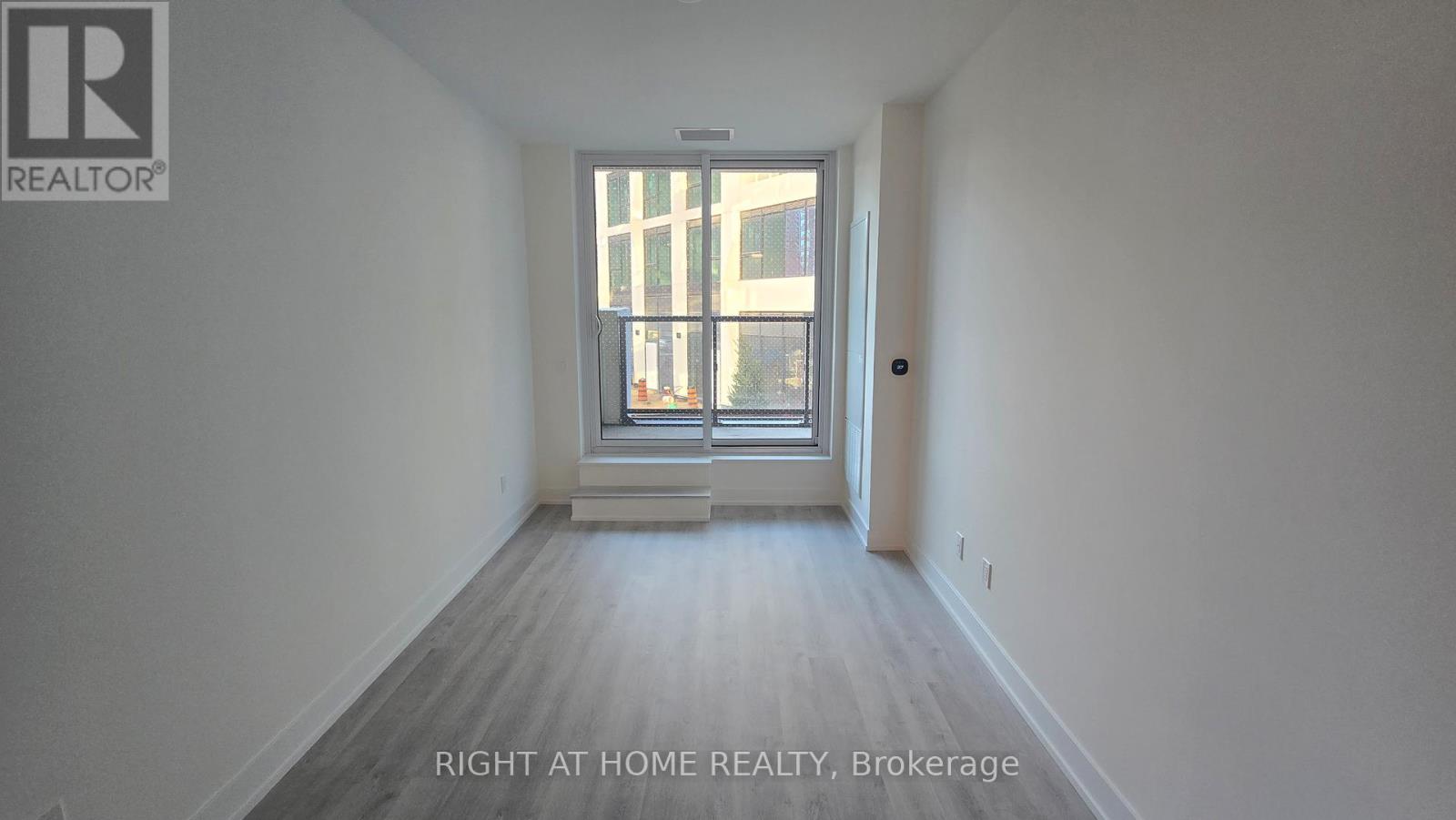 209 - 60 Central Park Road Way, Toronto (Islington-City Centre West), Ontario  M9A 0E6 - Photo 20 - W12482836