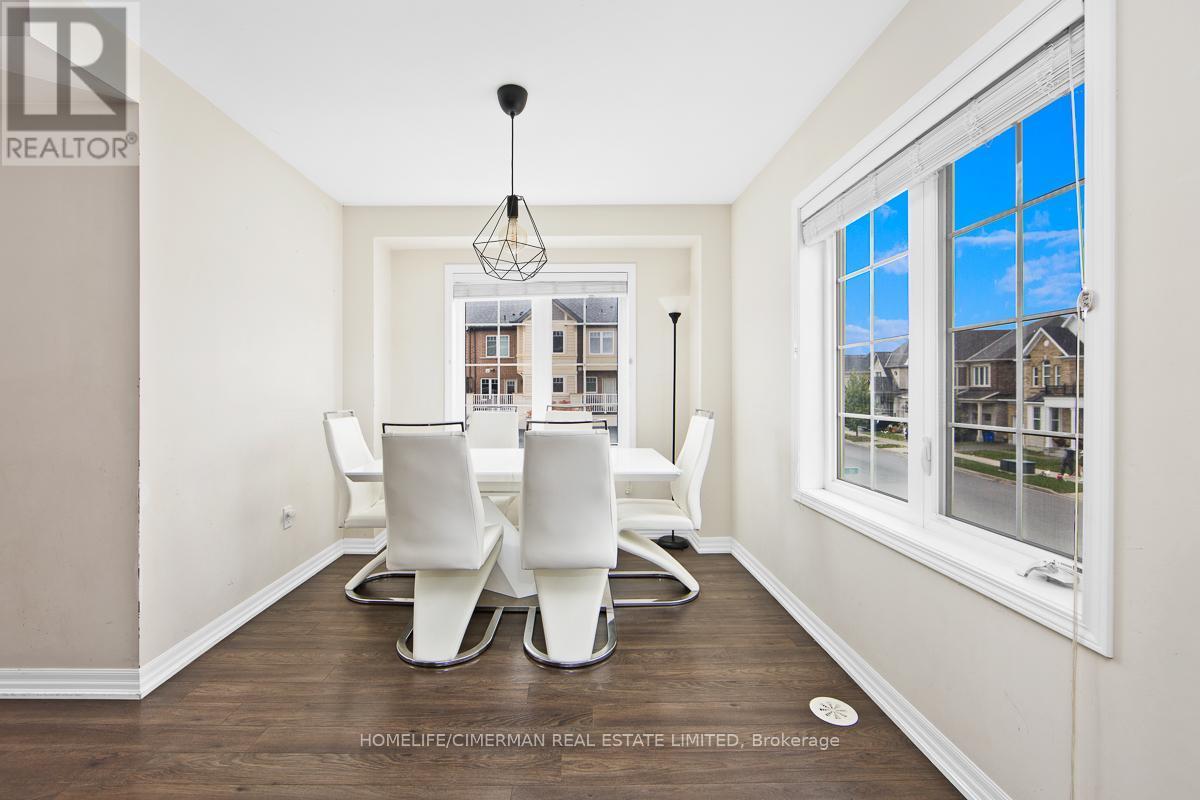 335 Ellen Davidson Drive, Oakville, Ontario  L6M 0V6 - Photo 13 - W12490876