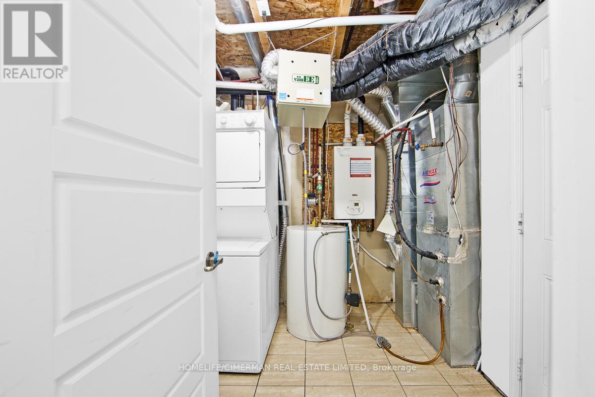 335 Ellen Davidson Drive, Oakville, Ontario  L6M 0V6 - Photo 20 - W12490876