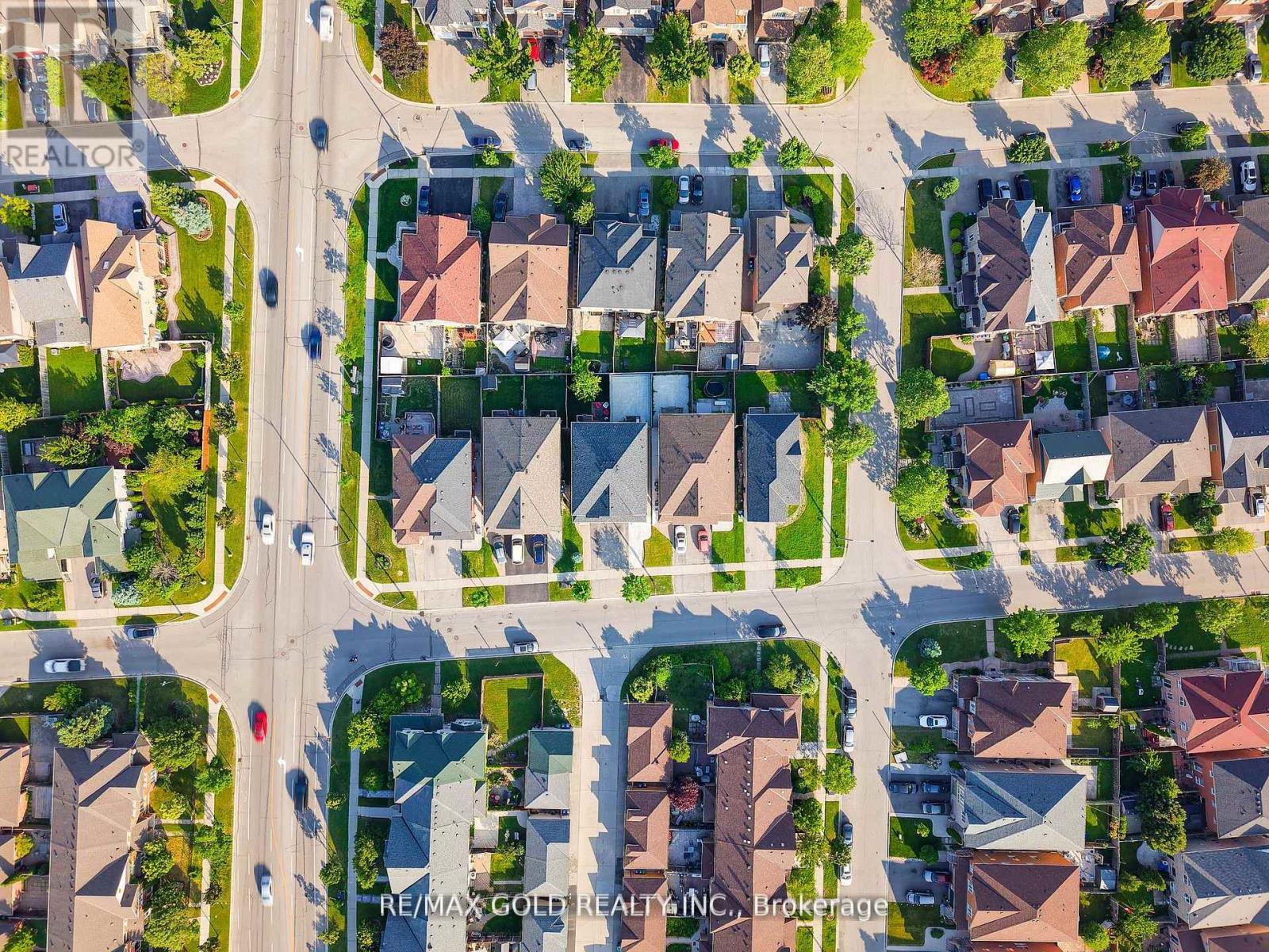 3218 Camberwell Drive, Mississauga, Ontario  L5M 6S8 - Photo 33 - W12490884