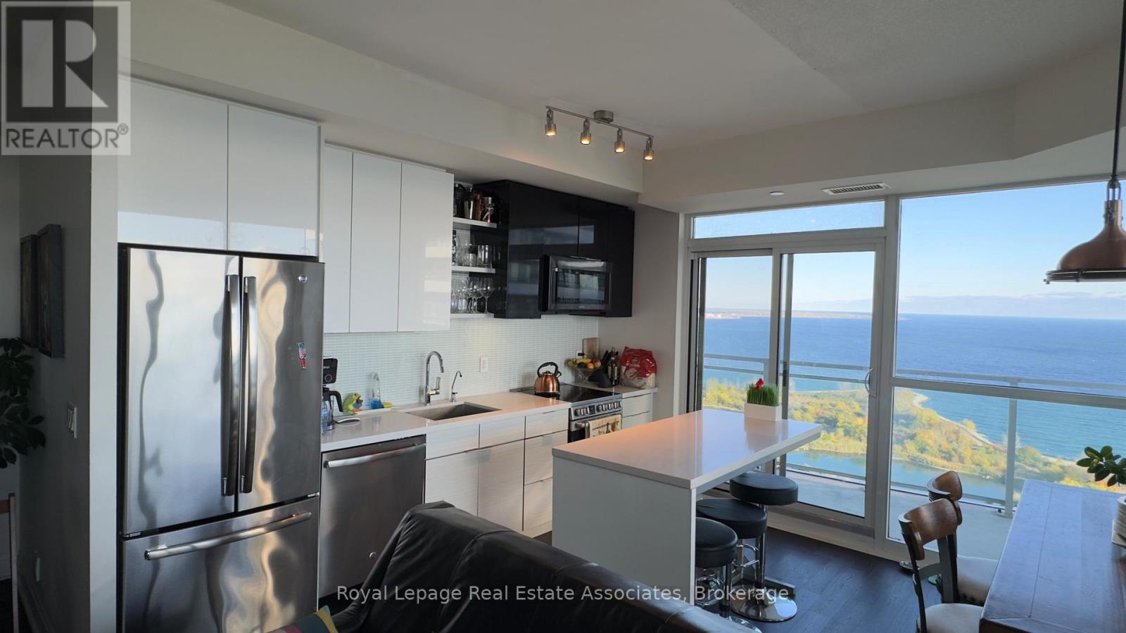 3010 - 33 Shore Breeze Drive, Toronto, Ontario  M8V 0G1 - Photo 11 - W12490886