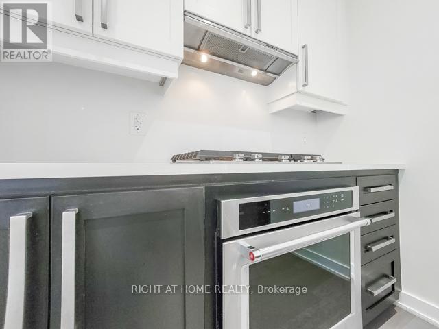 2 - 4020 Parkside Village Drive, Mississauga, Ontario  L5B 0K2 - Photo 10 - W12490890