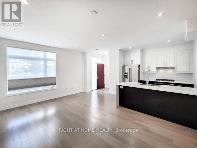 2 - 4020 Parkside Village Drive, Mississauga, Ontario  L5B 0K2 - Photo 3 - W12490890