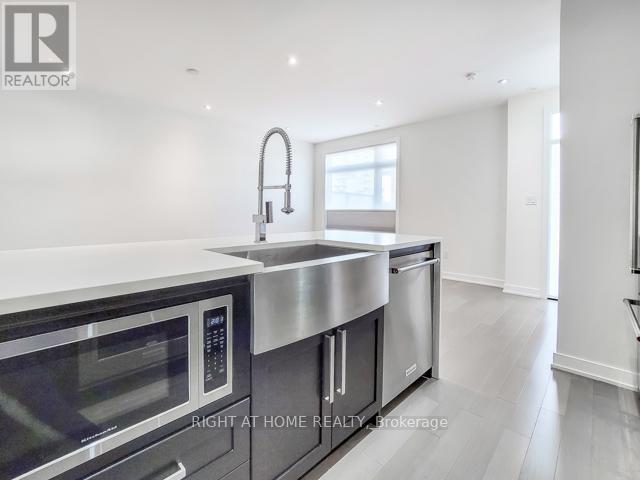 2 - 4020 Parkside Village Drive, Mississauga, Ontario  L5B 0K2 - Photo 9 - W12490890