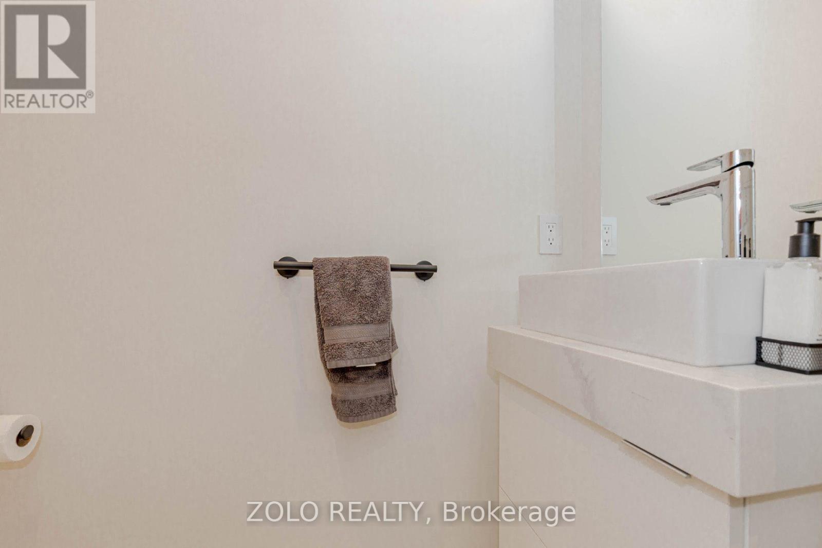 208 - 123 Maurice Drive, Oakville, Ontario  L6K 2W6 - Photo 16 - W12490940