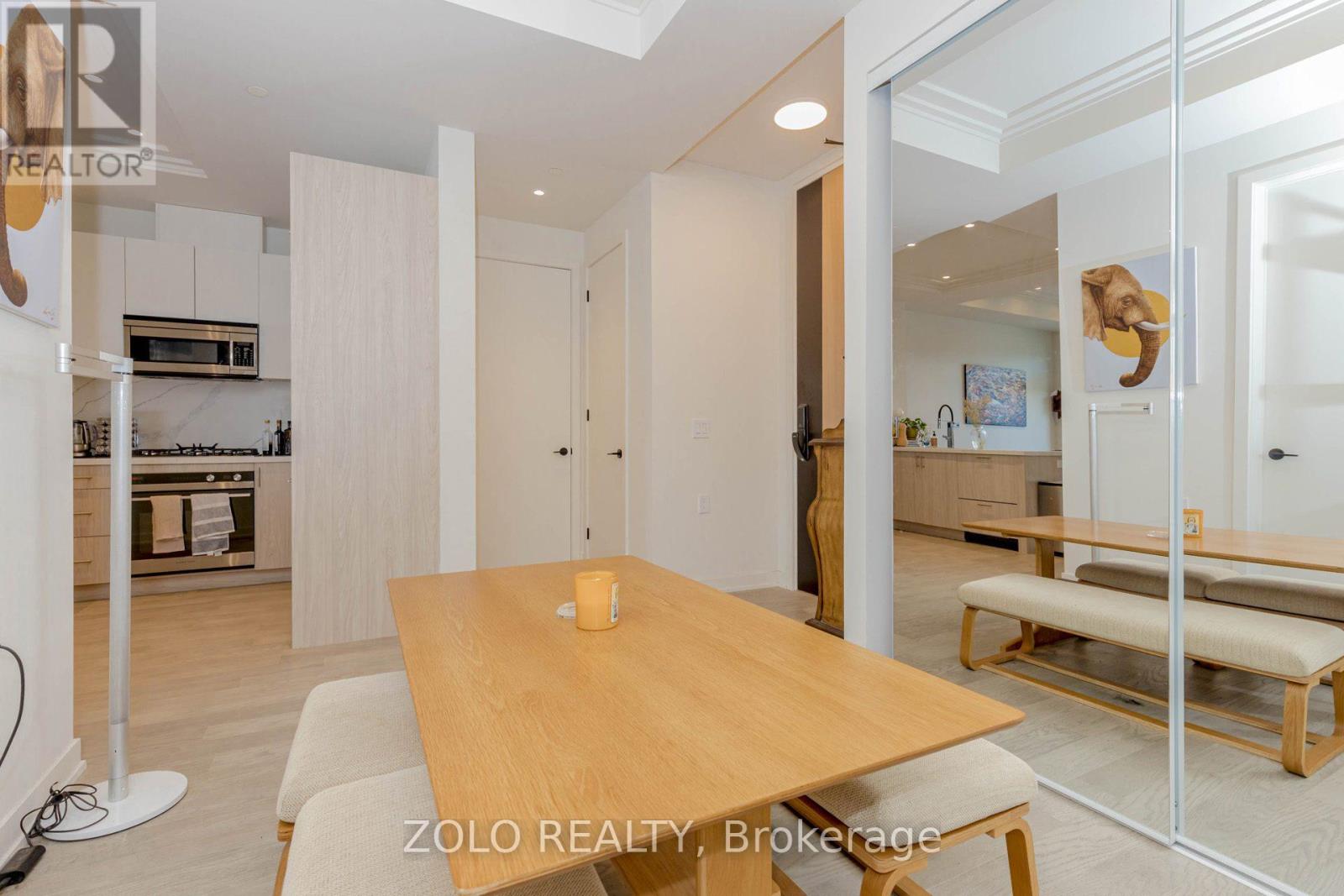 208 - 123 Maurice Drive, Oakville, Ontario  L6K 2W6 - Photo 9 - W12490940