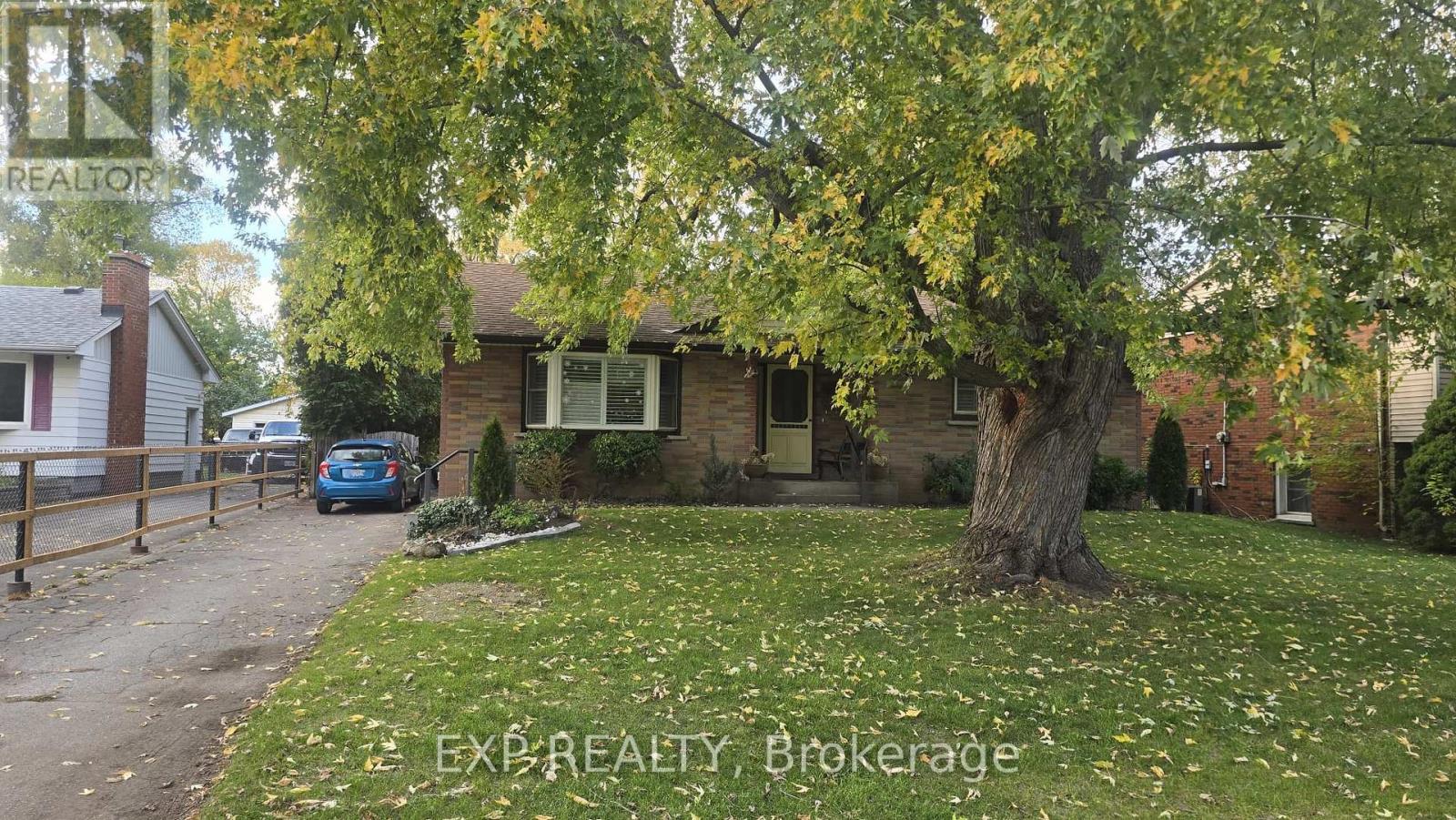 535 ENFIELD ROAD, Burlington, Ontario