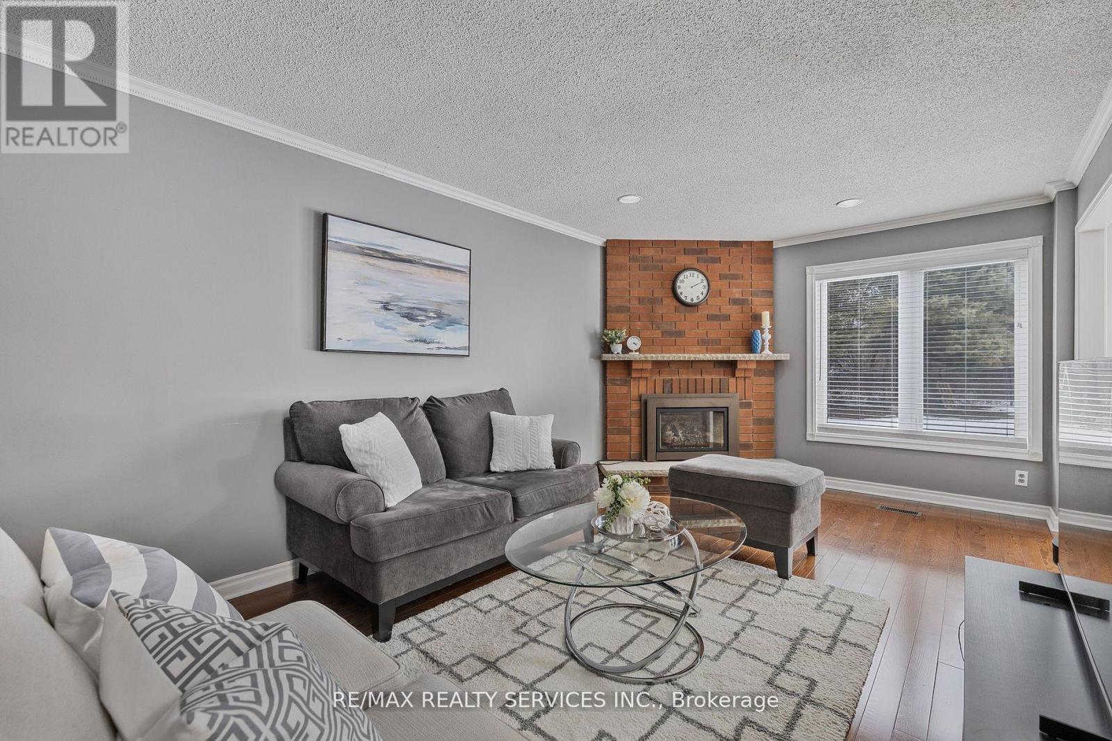 24 Royal Valley Drive, Caledon, Ontario  L7C 1B2 - Photo 18 - W12490954