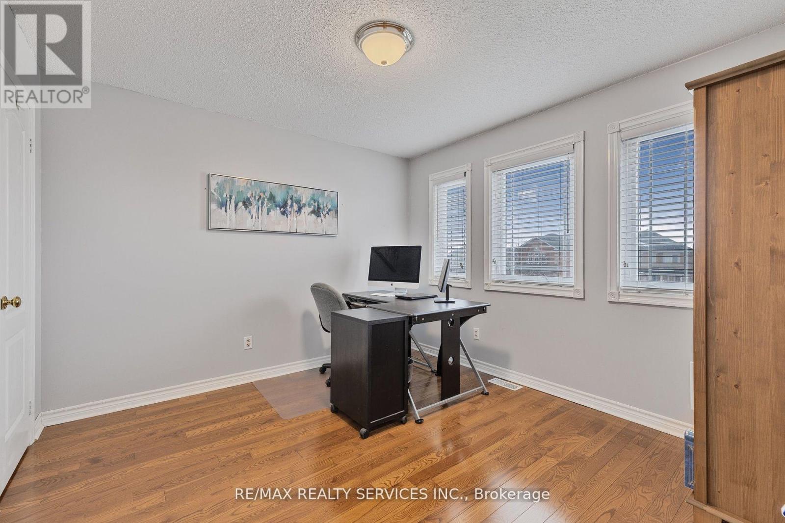 24 Royal Valley Drive, Caledon, Ontario  L7C 1B2 - Photo 23 - W12490954