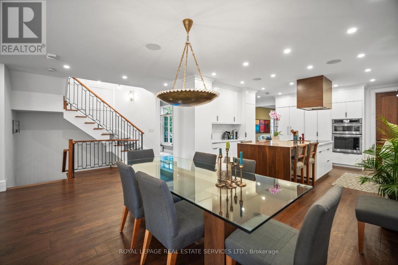 4 Reigate Road, Toronto, Ontario  M9A 2Y2 - Photo 10 - W12490992