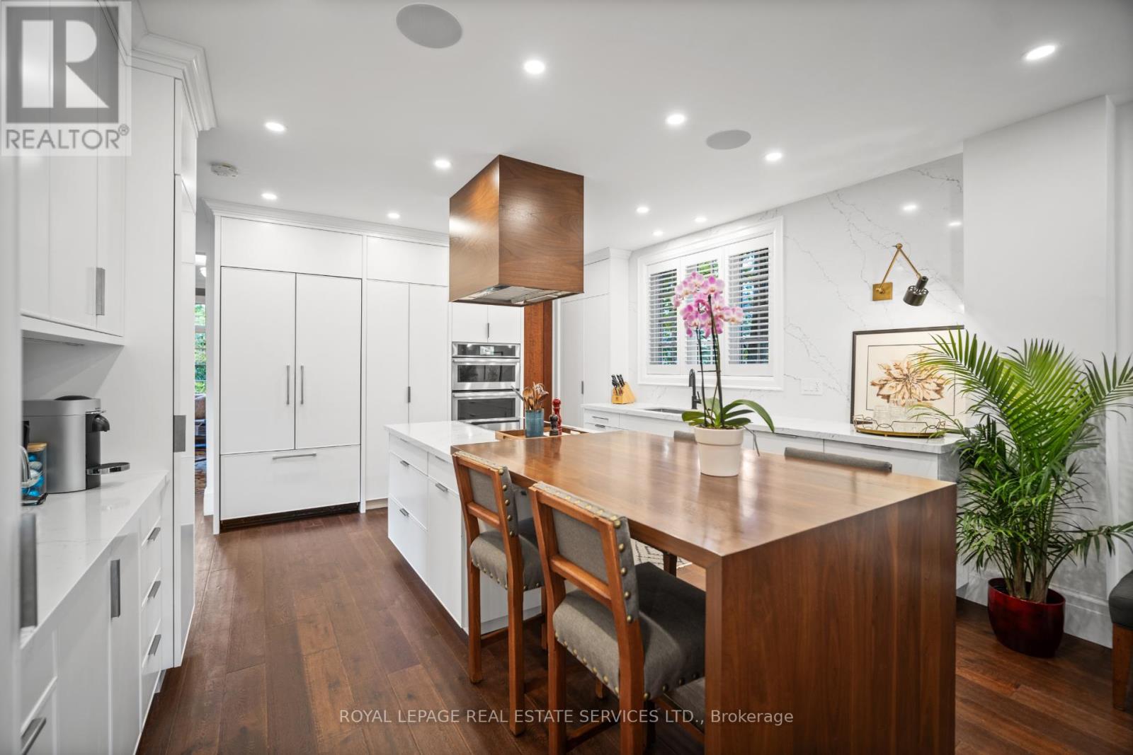 4 Reigate Road, Toronto, Ontario  M9A 2Y2 - Photo 11 - W12490992