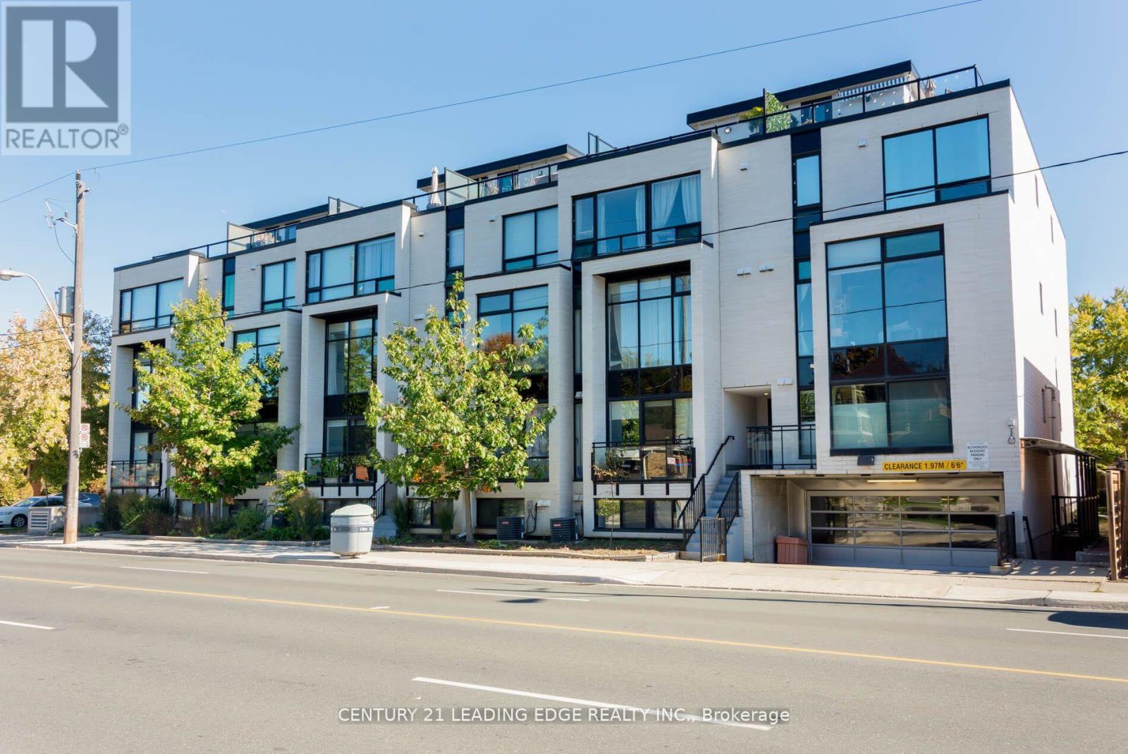 204 - 441 JANE STREET, Toronto, Ontario