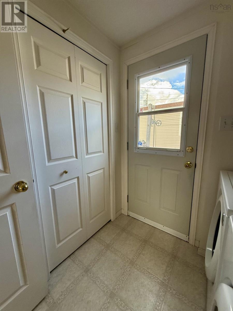 31 Thomson Drive, Bridgewater, Nova Scotia  B4V 4E1 - Photo 18 - 202517670