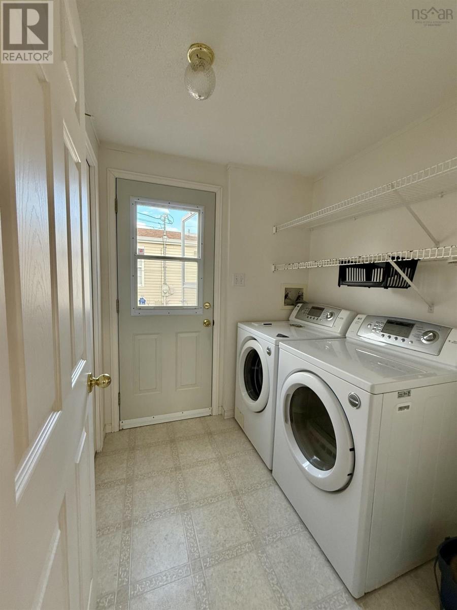 31 Thomson Drive, Bridgewater, Nova Scotia  B4V 4E1 - Photo 20 - 202517670