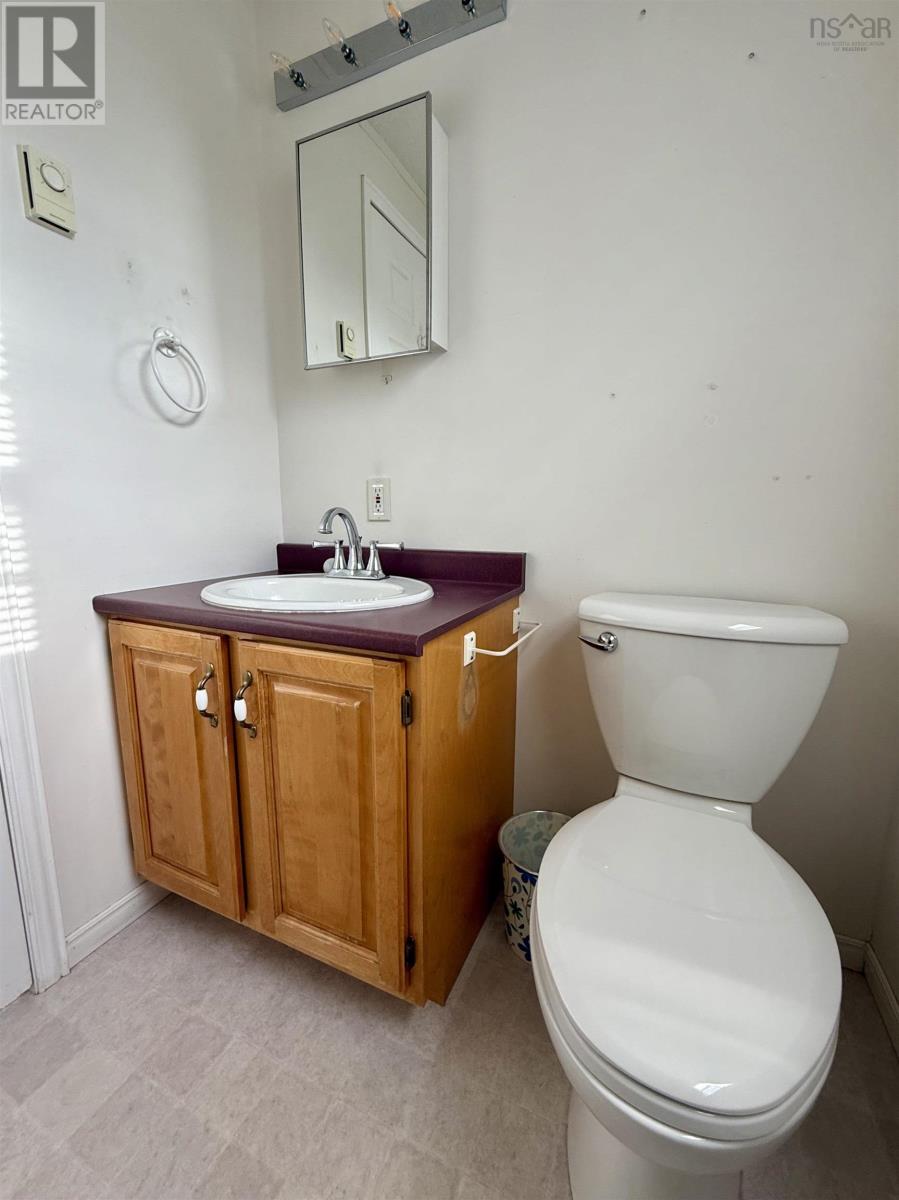 31 Thomson Drive, Bridgewater, Nova Scotia  B4V 4E1 - Photo 36 - 202517670