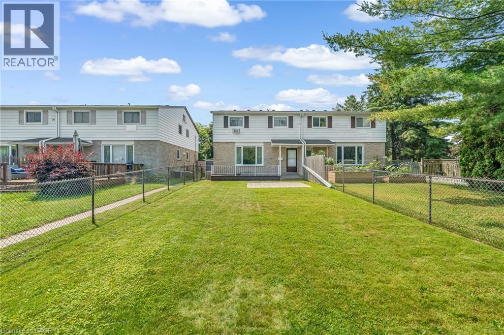 30 OAKHILL Drive Unit# A, Brantford, Ontario