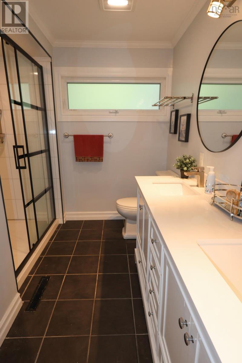 141 Crescent Street, Bridgewater, Nova Scotia  B4V 1K9 - Photo 27 - 202519666