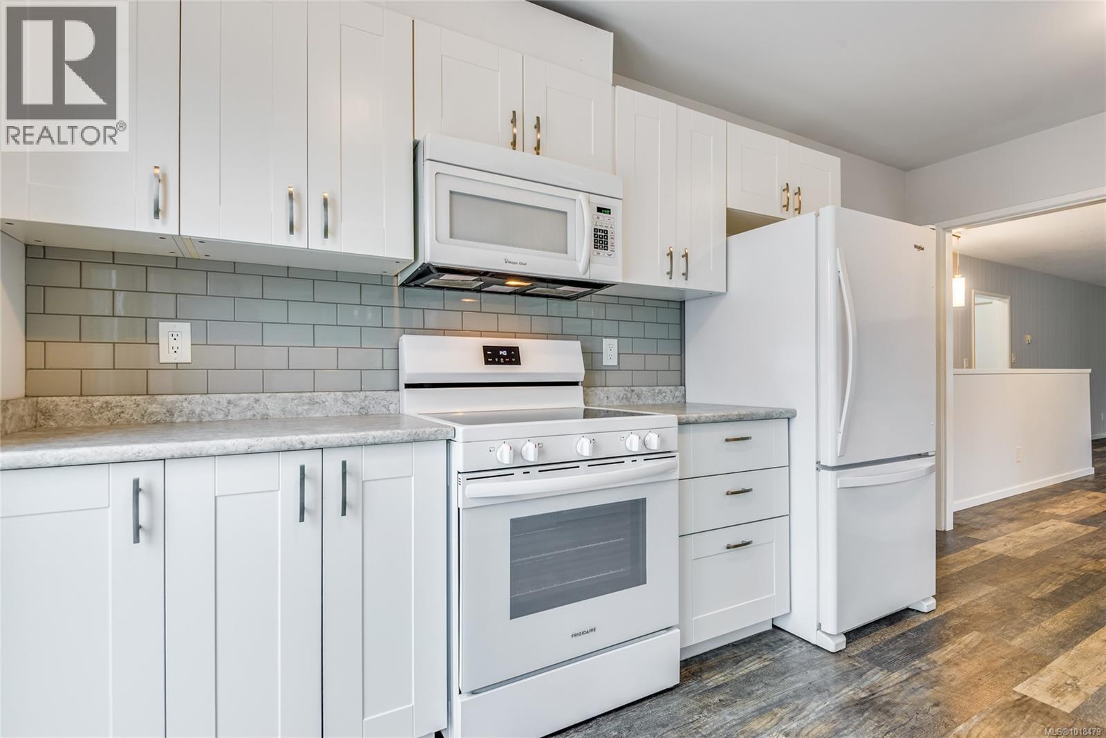 401 Cedar St, Campbell River, British Columbia  V9W 2V4 - Photo 3 - 1018479