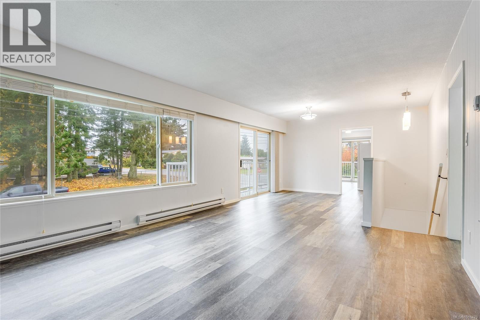 401 Cedar St, Campbell River, British Columbia  V9W 2V4 - Photo 4 - 1018479