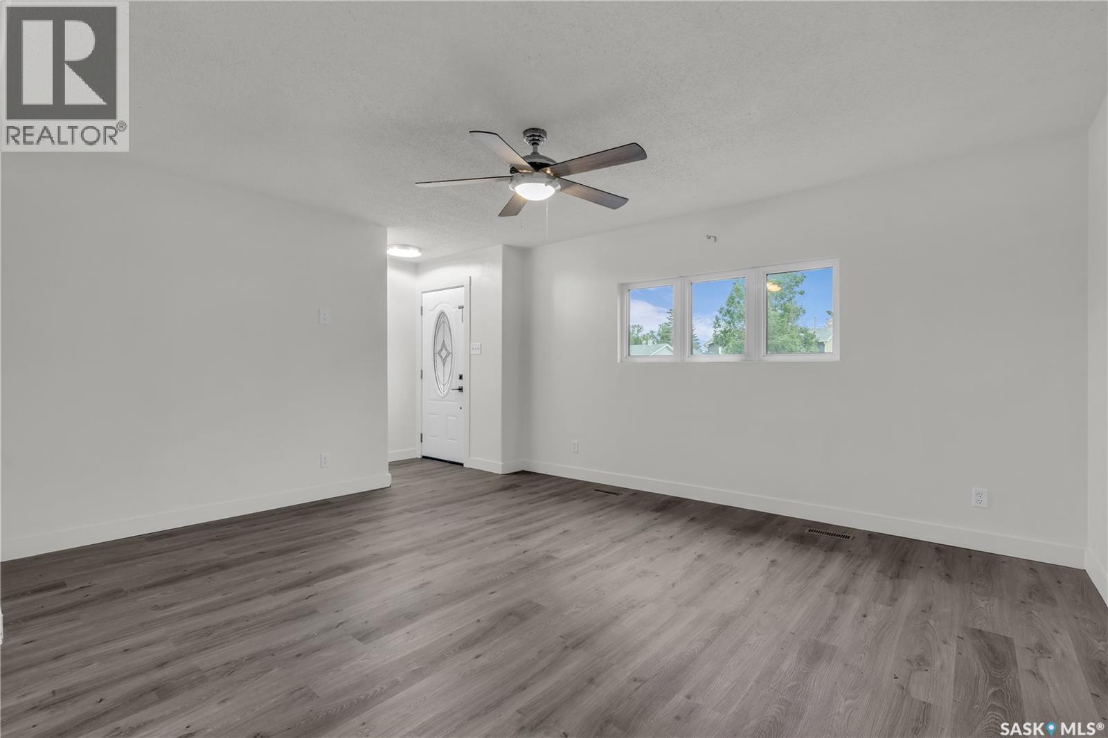 303 3922 Diefenbaker Drive, Saskatoon, Saskatchewan  S7L 6C6 - Photo 7 - SK022035