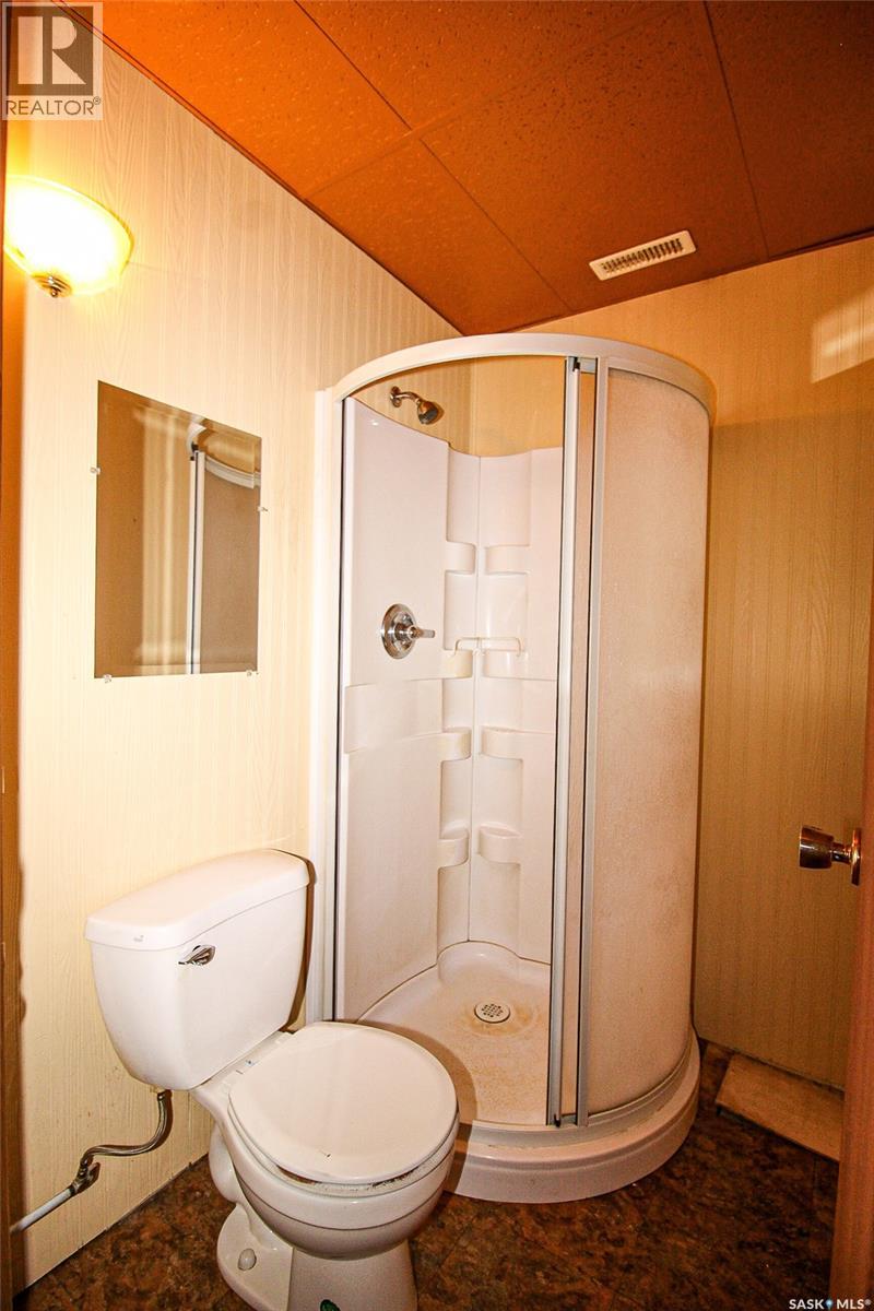 104 Maple Avenue S, Eastend, Saskatchewan  S0N 0T0 - Photo 14 - SK022034