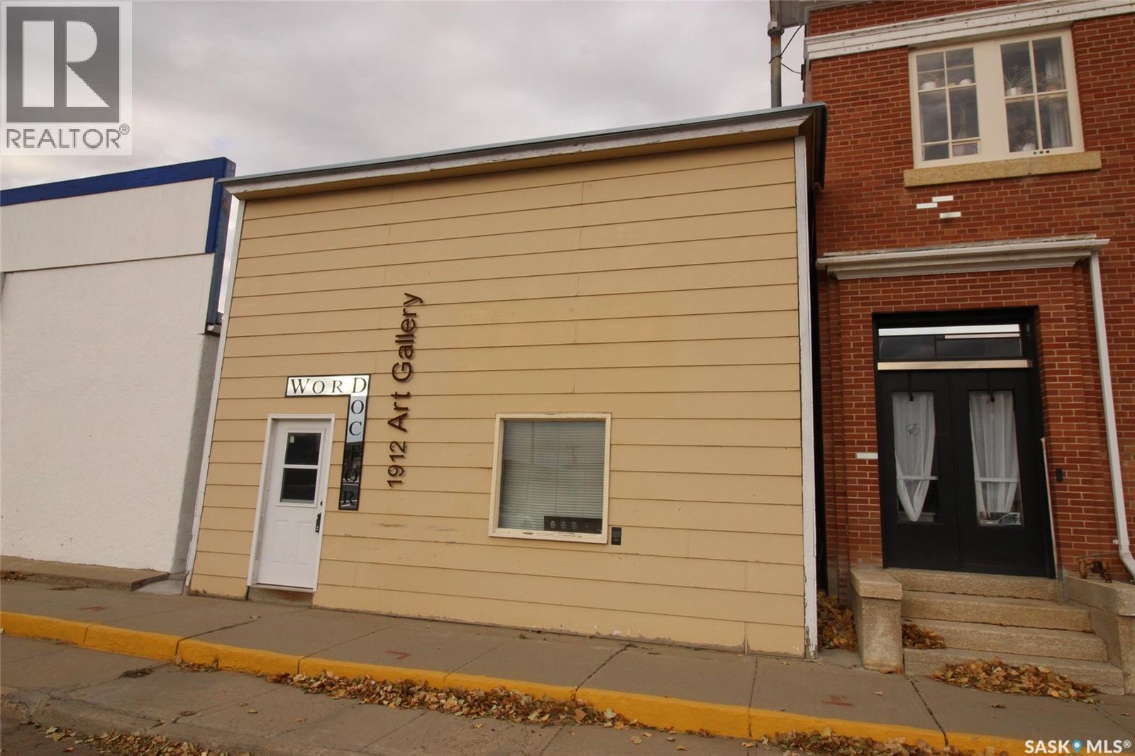 104 Maple Avenue S, Eastend, Saskatchewan  S0N 0T0 - Photo 19 - SK022034