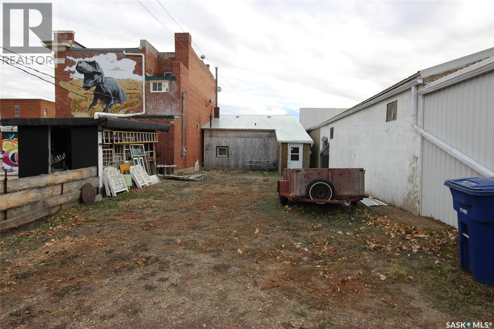 104 Maple Avenue S, Eastend, Saskatchewan  S0N 0T0 - Photo 20 - SK022034