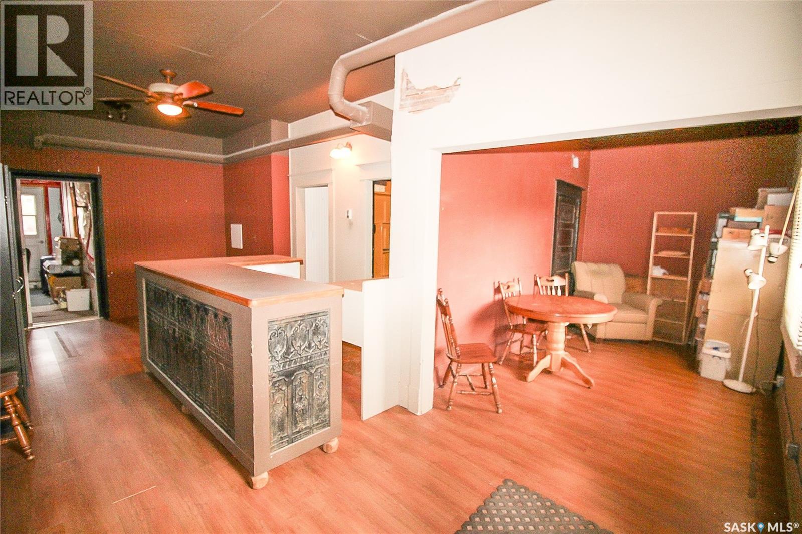 104 Maple Avenue S, Eastend, Saskatchewan  S0N 0T0 - Photo 5 - SK022034