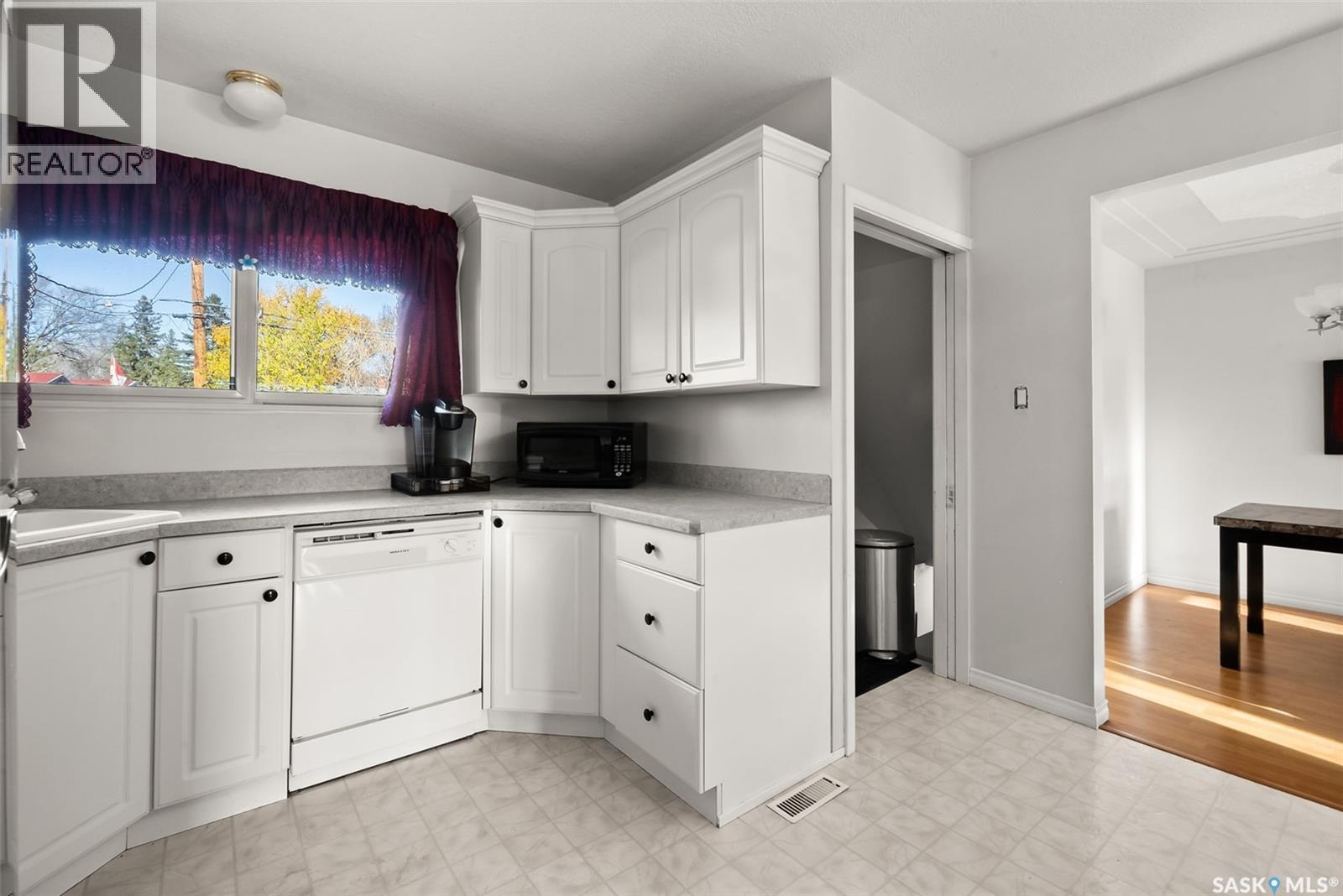 19 Johnstone Street, Regina, Saskatchewan  S4R 4R3 - Photo 11 - SK022009