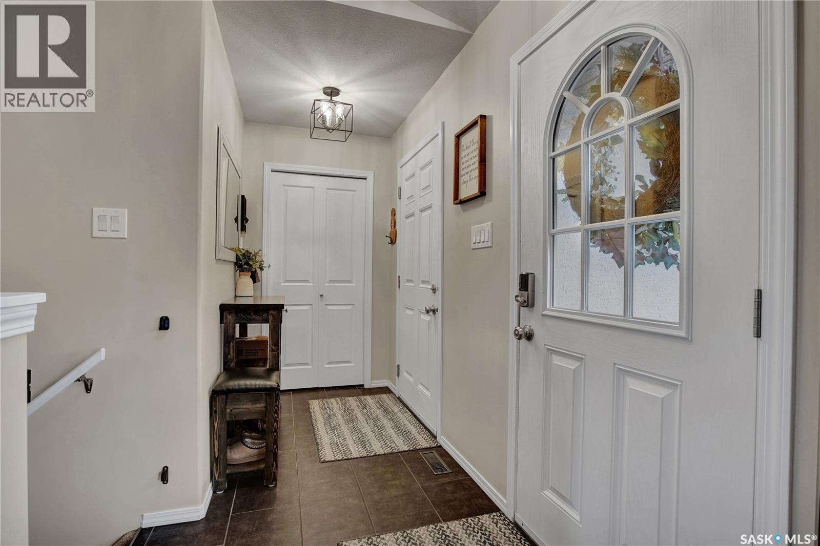 439 Snead Crescent, Warman, Saskatchewan  S0K 4S1 - Photo 3 - SK021884