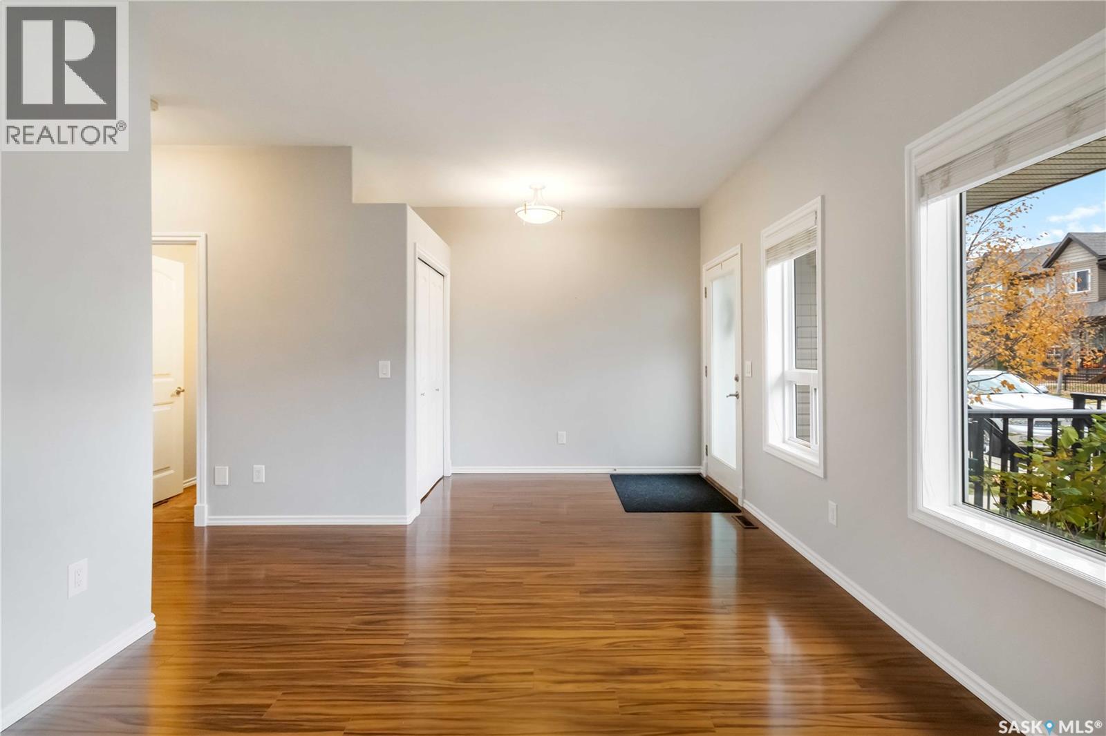 336 Willowgrove Lane, Saskatoon, Saskatchewan  S7W 0E5 - Photo 3 - SK021827