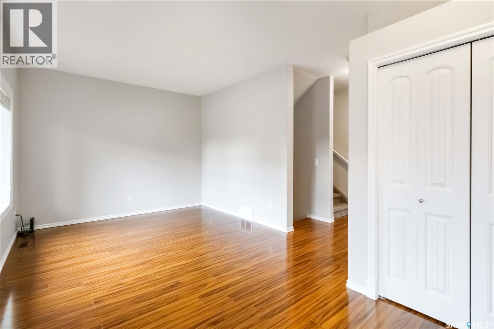 336 Willowgrove Lane, Saskatoon, Saskatchewan  S7W 0E5 - Photo 4 - SK021827