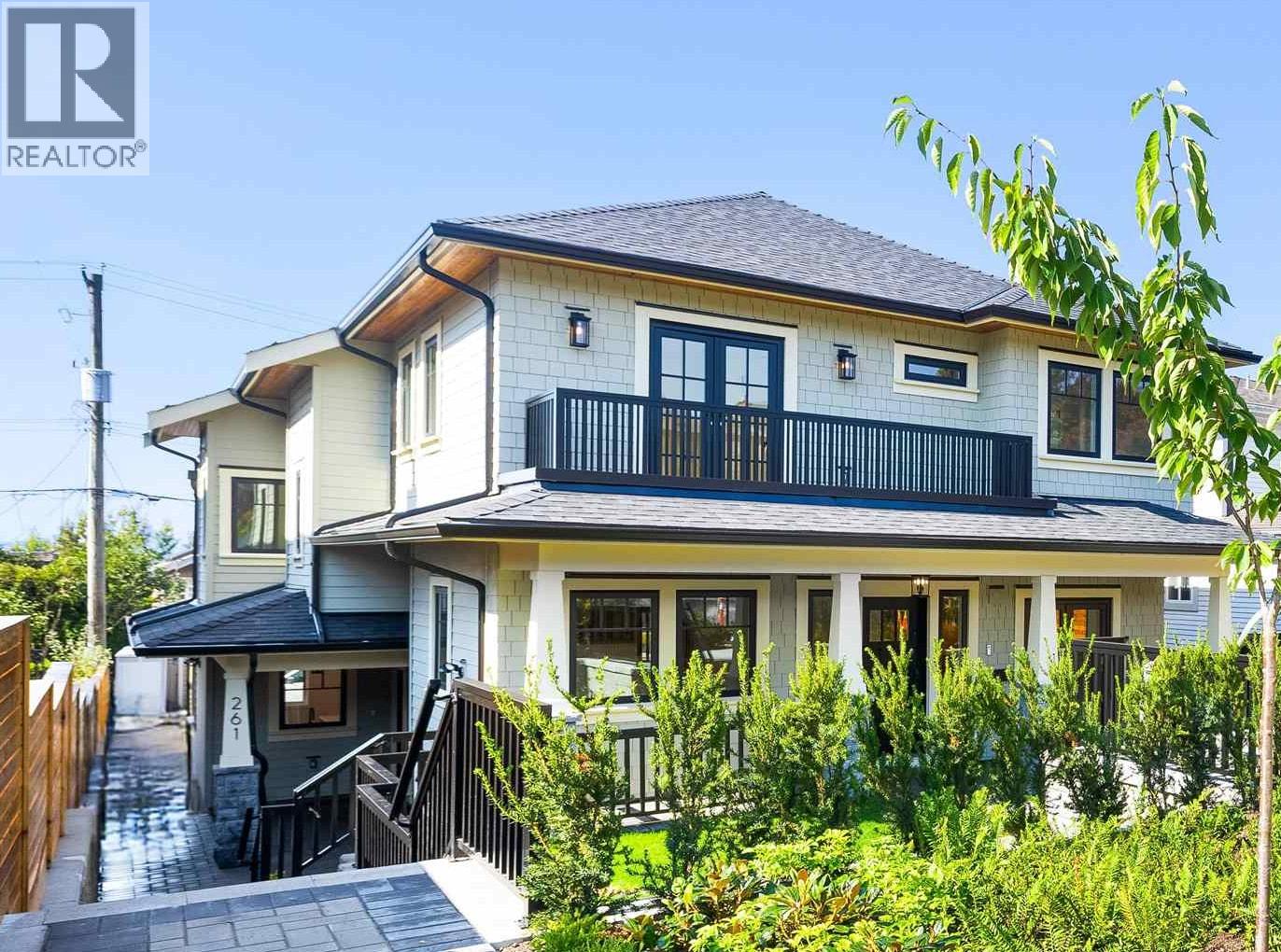 261 W 6TH STREET, North Vancouver, British Columbia