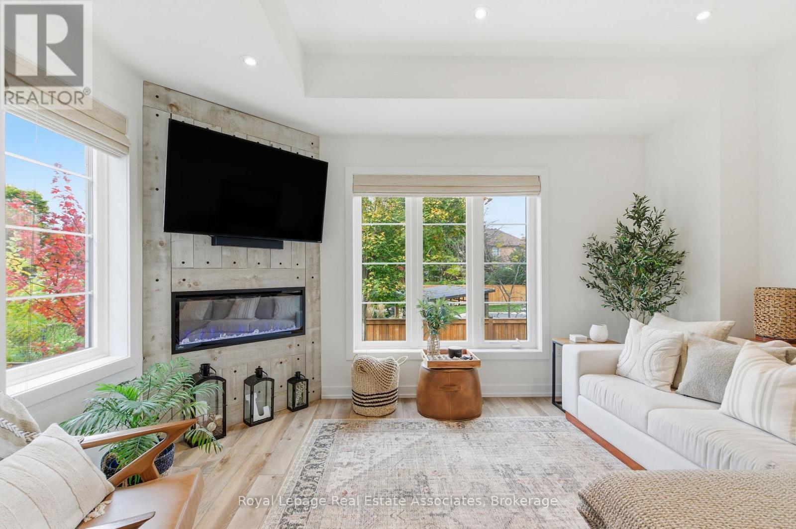 7 - 383 Dundas Street E, Hamilton (Waterdown), Ontario  L0R 2H3 - Photo 13 - X12491010