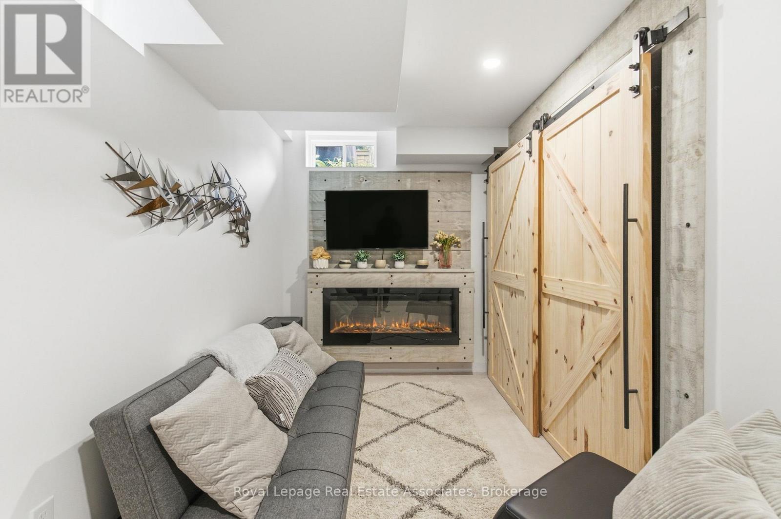 7 - 383 Dundas Street E, Hamilton (Waterdown), Ontario  L0R 2H3 - Photo 31 - X12491010