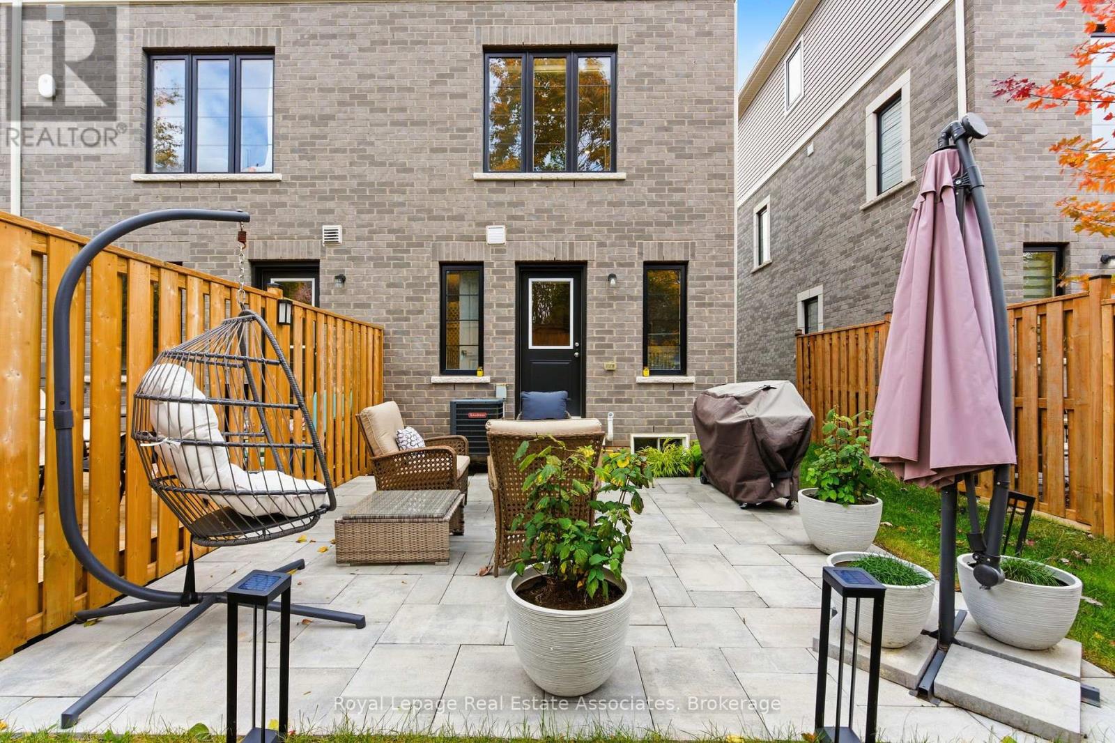 7 - 383 Dundas Street E, Hamilton (Waterdown), Ontario  L0R 2H3 - Photo 32 - X12491010