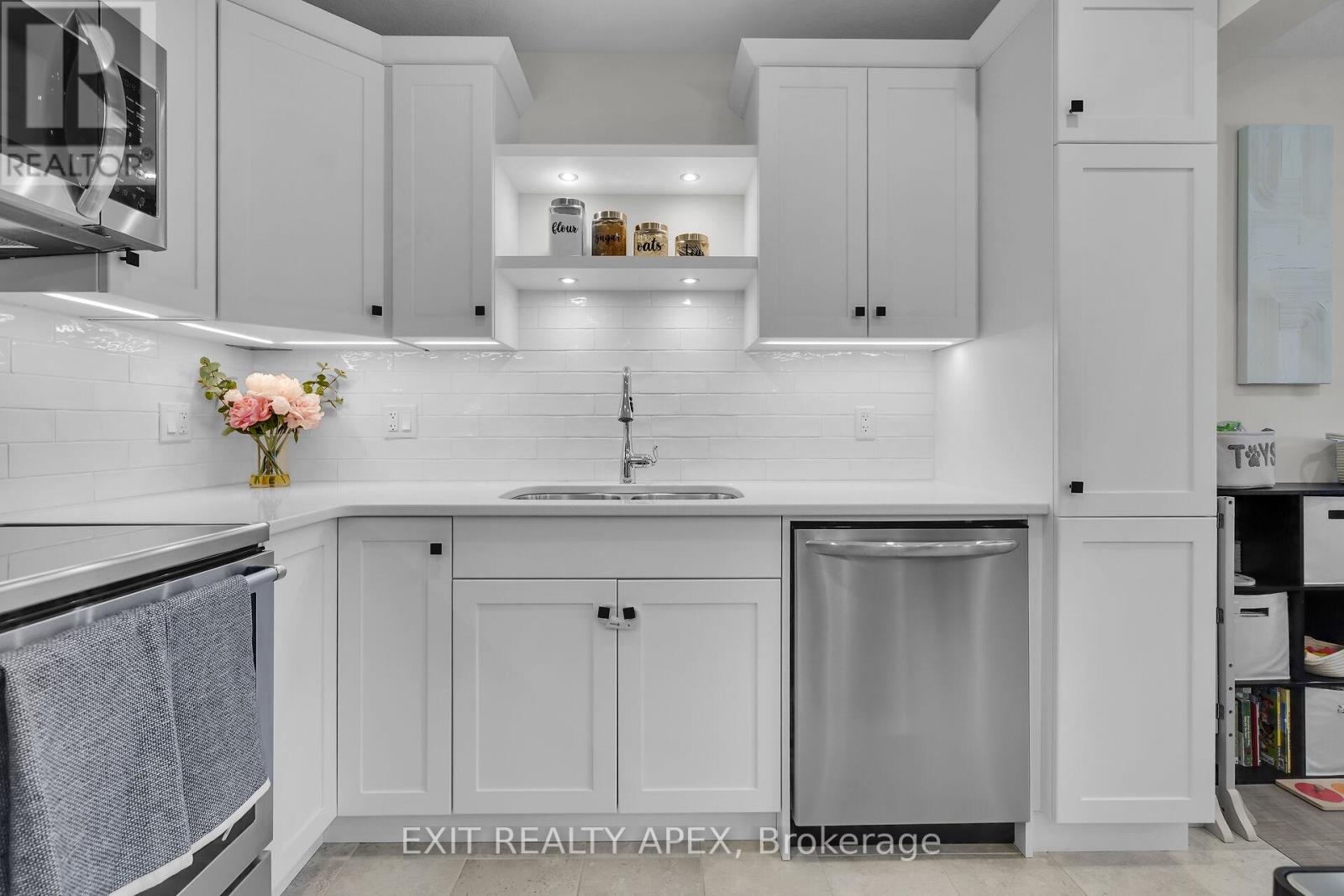 11 Charter Creek Court E, St. Thomas, Ontario  N5R 0L2 - Photo 30 - X12491022