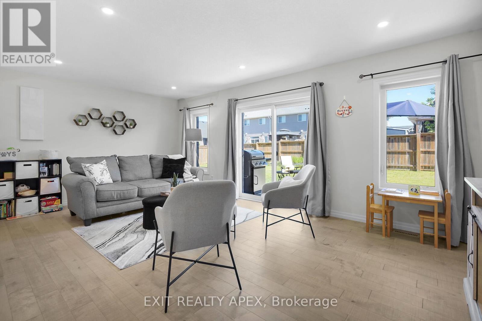 11 Charter Creek Court E, St. Thomas, Ontario  N5R 0L2 - Photo 33 - X12491022