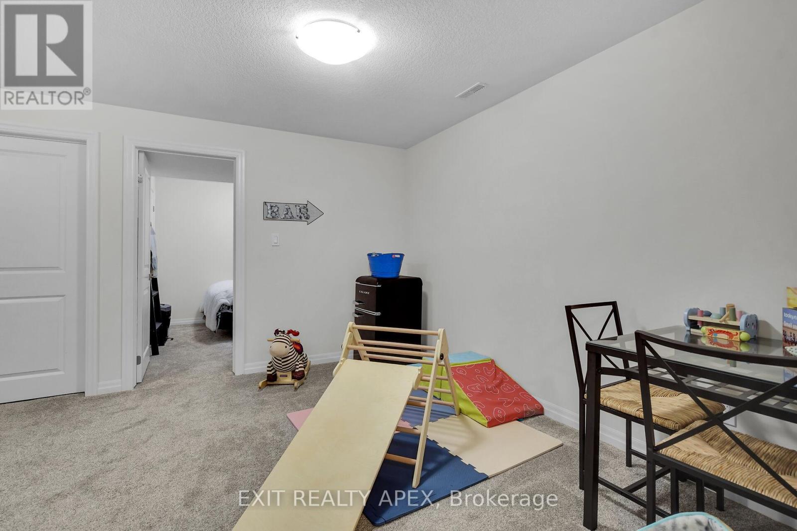 11 Charter Creek Court E, St. Thomas, Ontario  N5R 0L2 - Photo 36 - X12491022